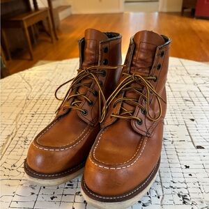Red Wing 875 size 9.5D.